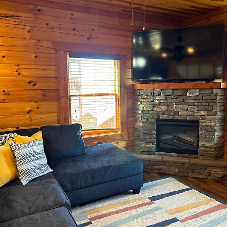 Heated Pool Hot Tub Game Room Mountain Views Севьервилл Экстерьер фото