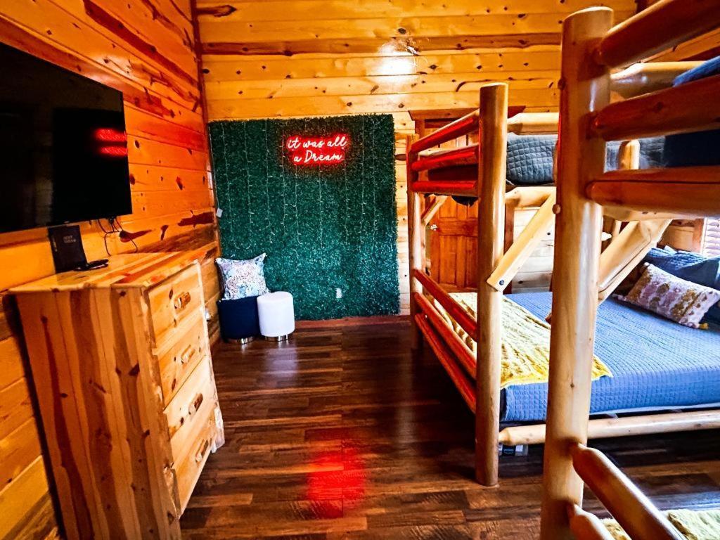 Heated Pool Hot Tub Game Room Mountain Views Севьервилл Экстерьер фото